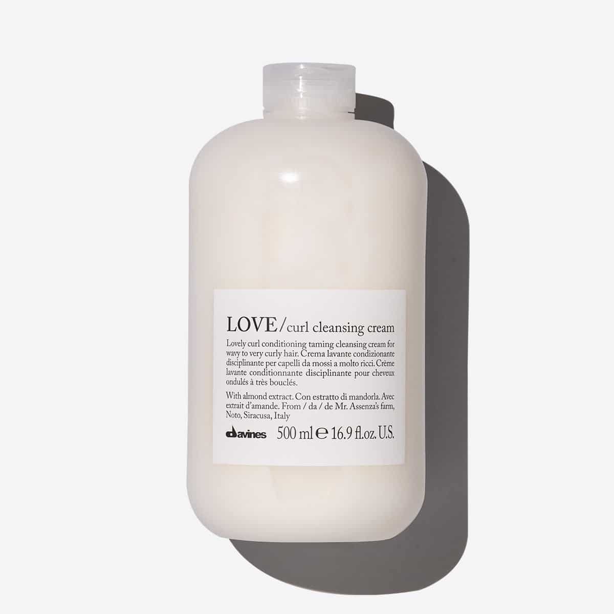 75532_ESSENTIAL_HAIRCARE_LOVE_CURL_Cleansing_Cream_500ml_Davines_9af2216c-8c78-48e0-b074-08fe5e8075ac_2000x